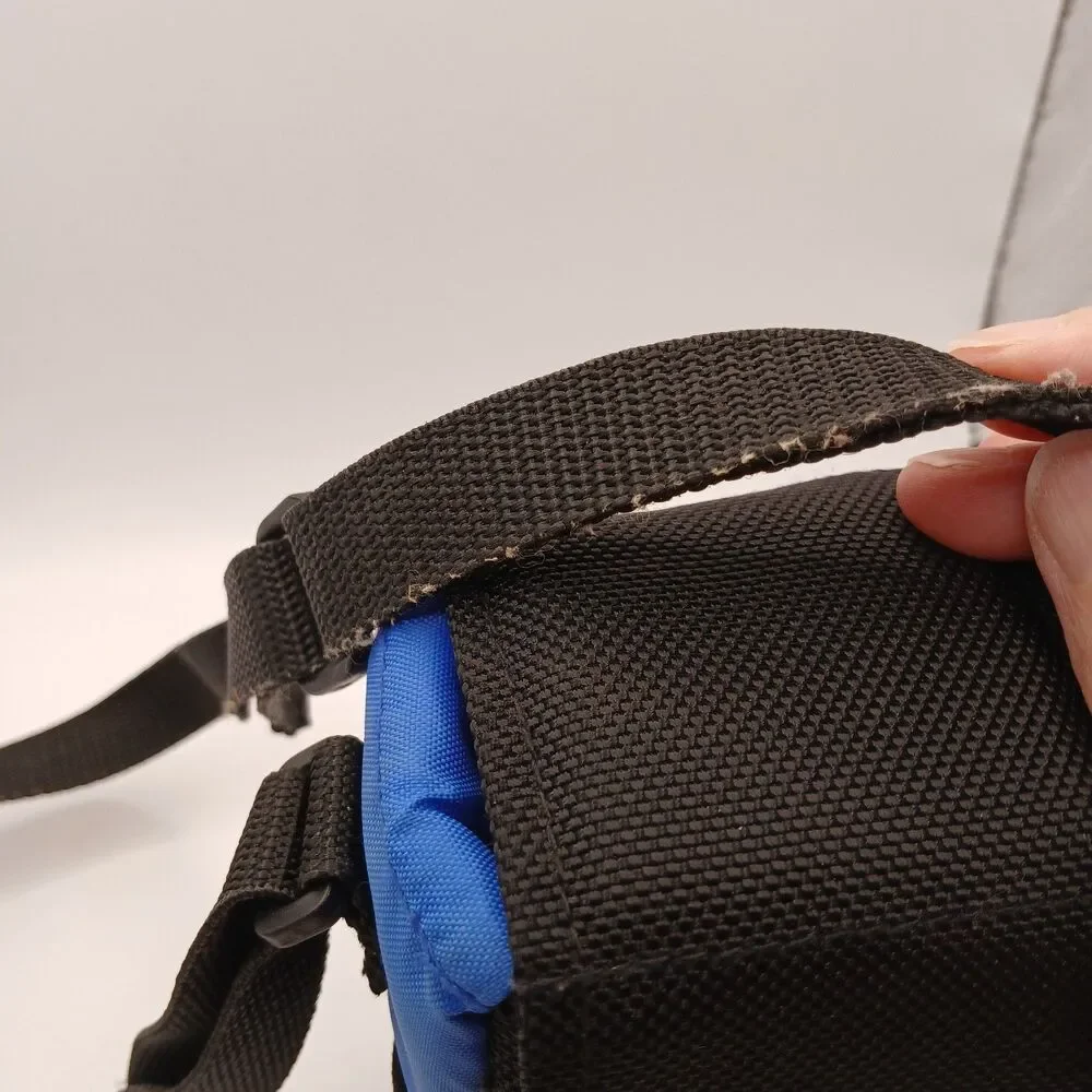 Minolta Freedom Zoom Camera 140EX with Padded Case 